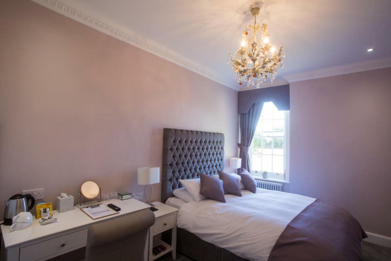 B&B Downham Hall Wickford Extérieur photo